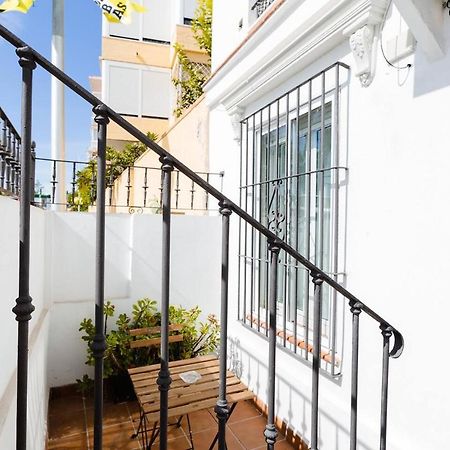 Loft En Primera Linea Del Paseo Maritimo Malaga Exterior photo