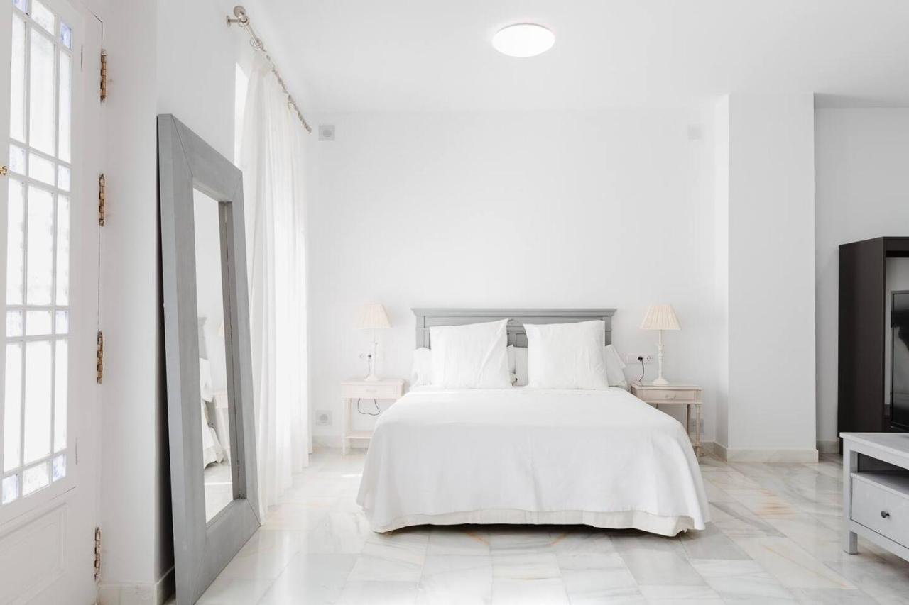 Loft En Primera Linea Del Paseo Maritimo Malaga Exterior photo