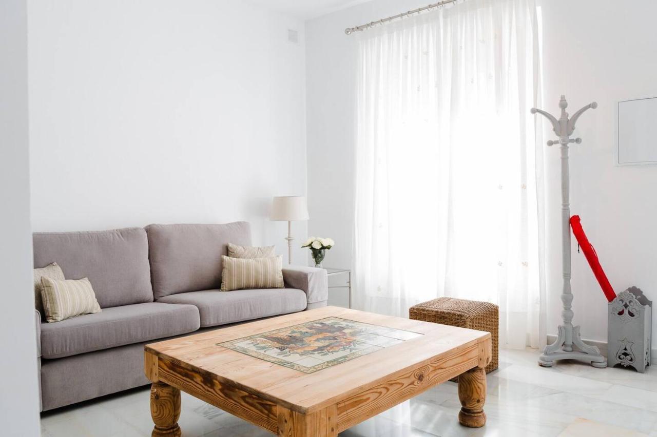 Loft En Primera Linea Del Paseo Maritimo Malaga Exterior photo