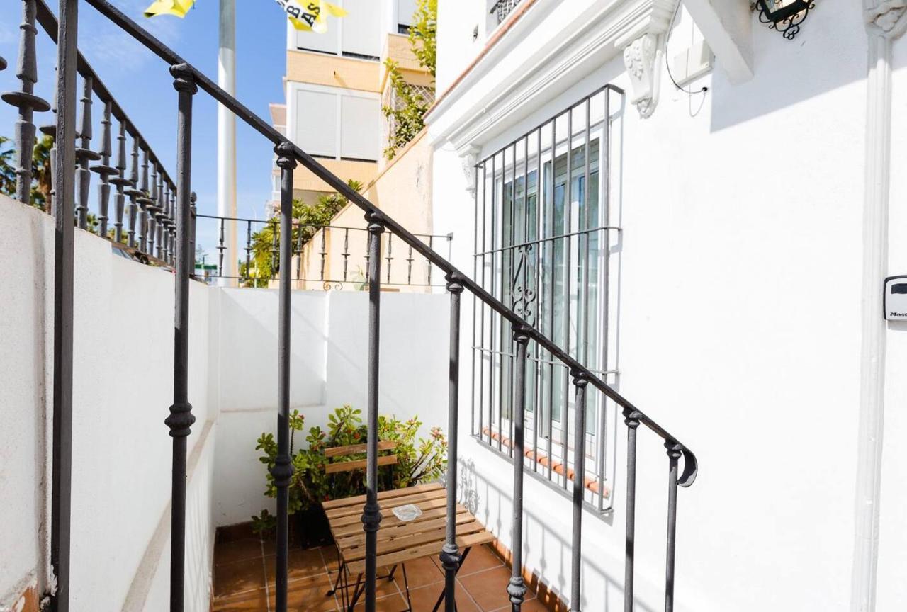 Loft En Primera Linea Del Paseo Maritimo Malaga Exterior photo